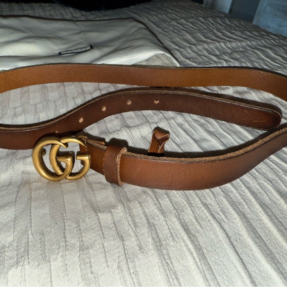 Gucci Brown Leather Belt with Gold Buckle - Picture 2 of 7